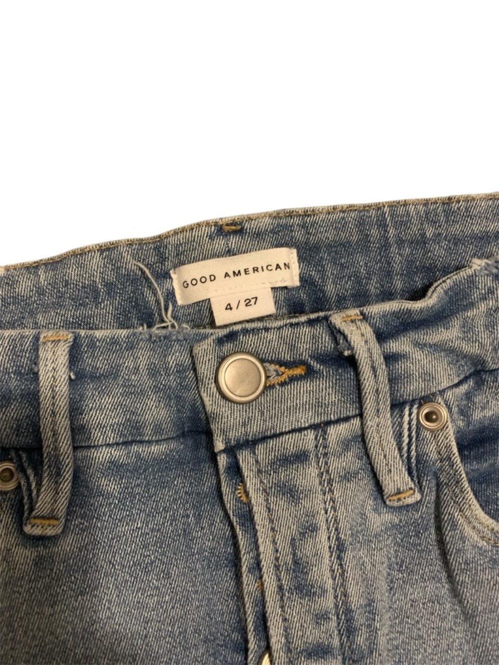 Good American Light Wash Skinny Jeans - Picture 3 of 8